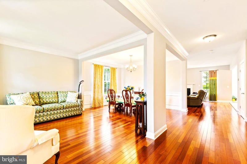 8326 Mineral Dr, Manassas, VA 20112