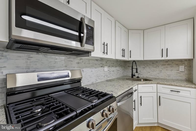 1554 Northgate Sq #APT 1A, Reston, VA 20190