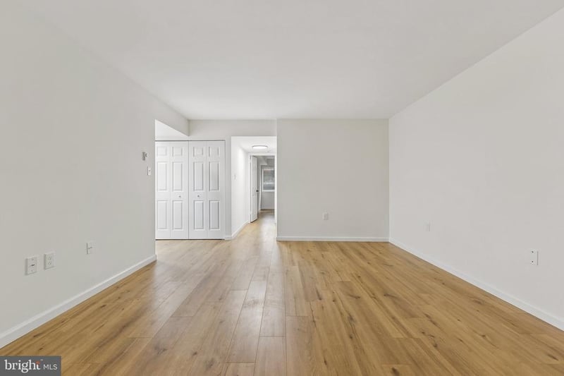 1554 Northgate Sq #APT 1A, Reston, VA 20190
