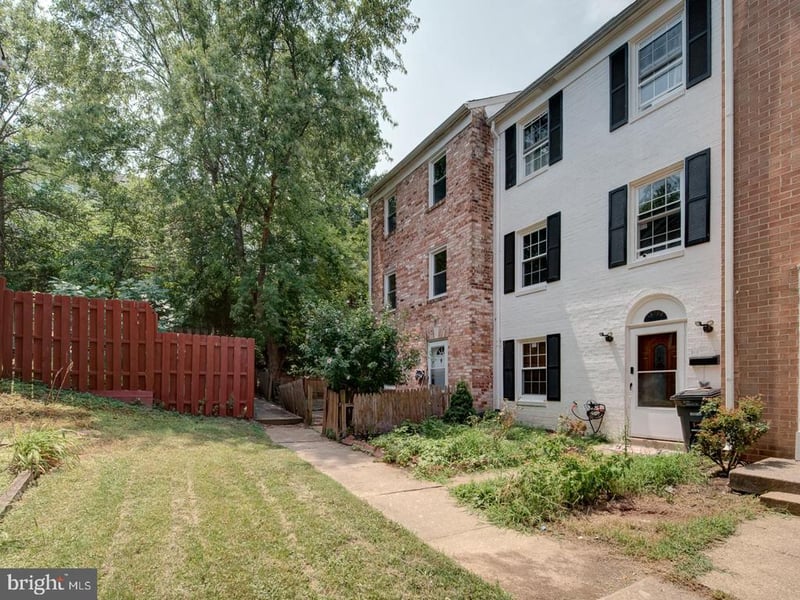 16708 Chowning Ct, Woodbridge, VA 22191