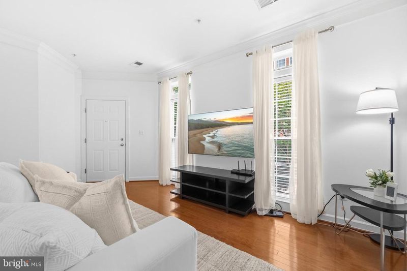 5639 Harrington Falls Ln #G, Alexandria, VA 22312
