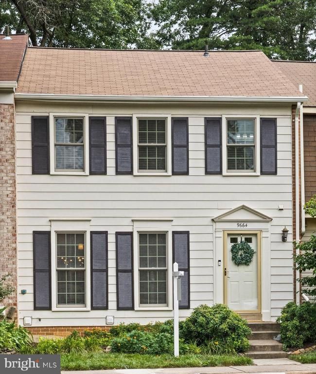 9664 Masterworks Dr, Vienna, VA 22181