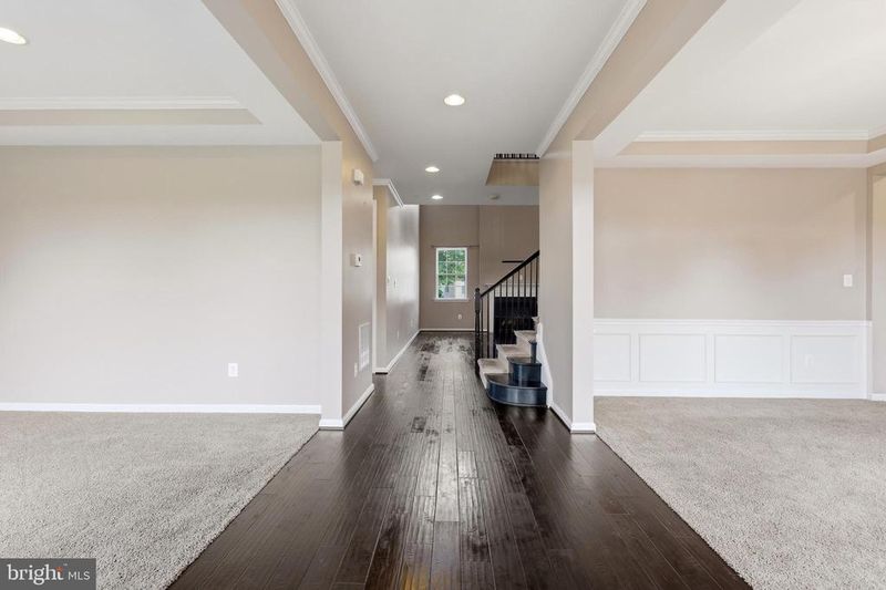 2700 Lake Forest Dr, Upper Marlboro, MD 20774