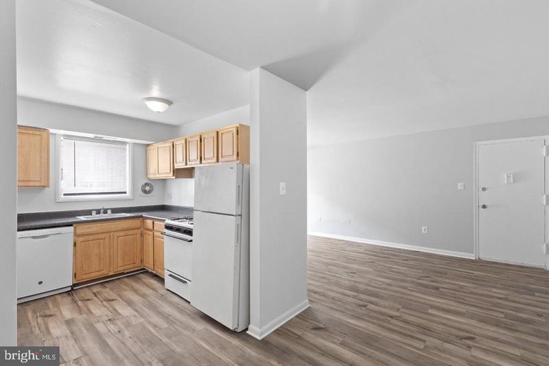 229 43rd Rd NE, Washington, DC 20019