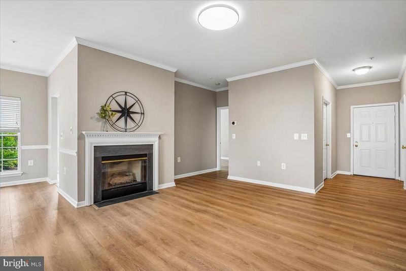 4142 Fountainside Ln #E102, Fairfax, VA 22030