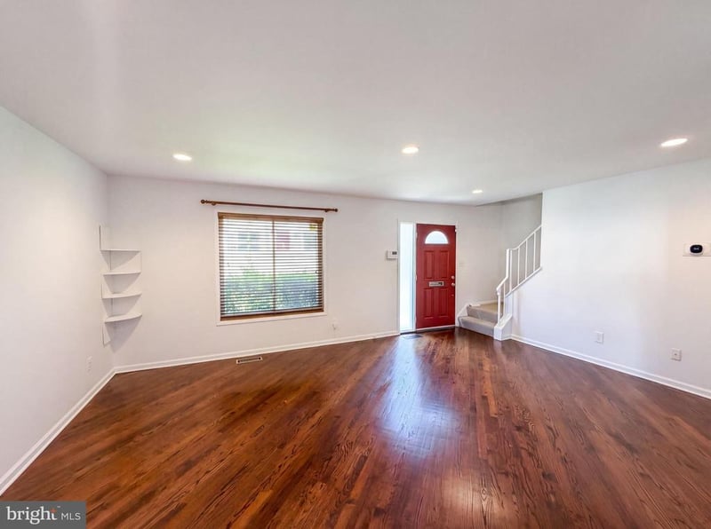 9983 Ridgeline Dr, Montgomery Village, MD 20886