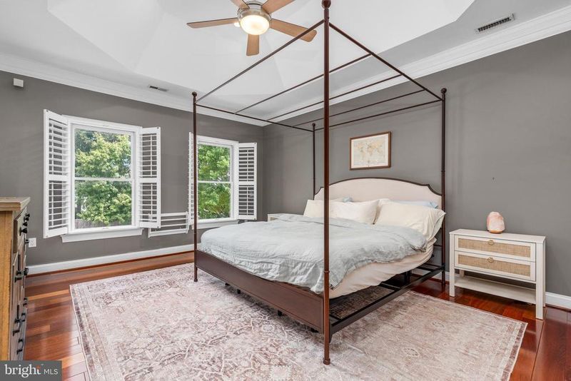 3707 Purks Ct, Alexandria, VA 22309