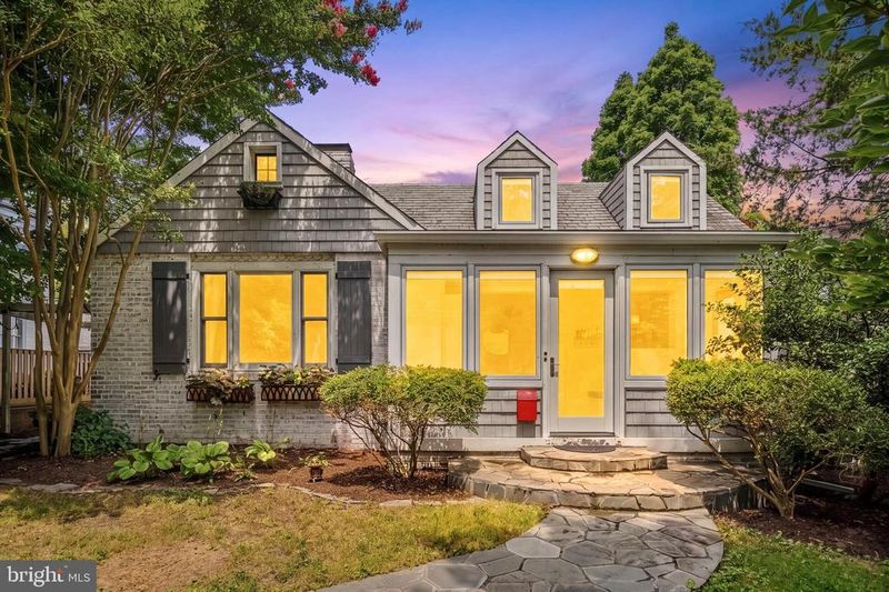 705 Bonifant St, Silver Spring, MD 20910