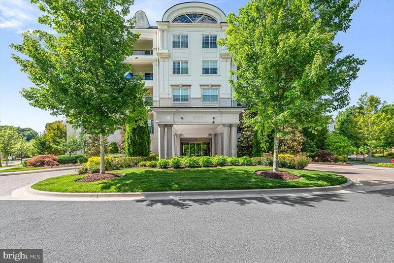 8111 River Rd #122, Bethesda, MD 20817