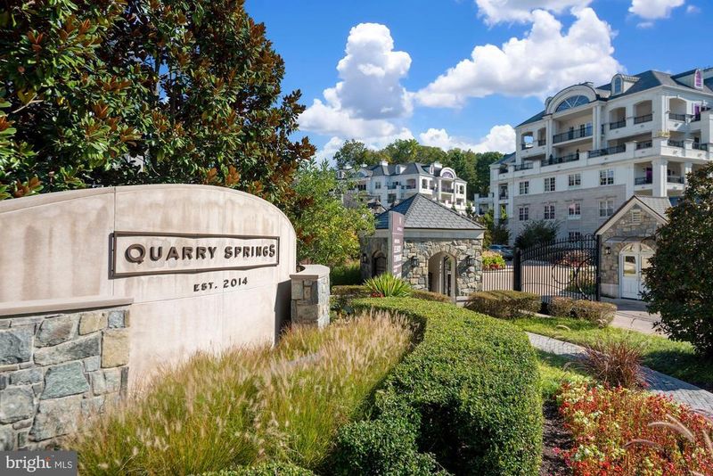 8111 River Rd #122, Bethesda, MD 20817