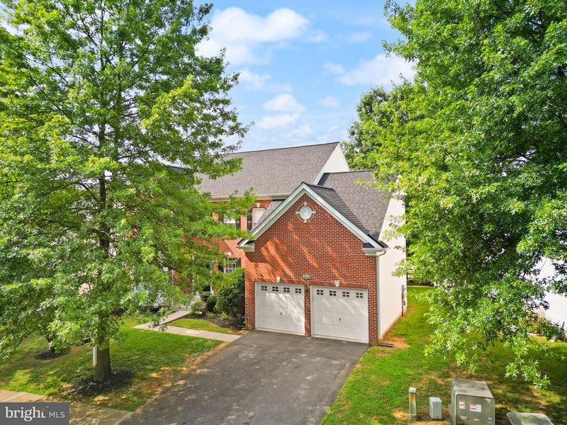 17481 Tedler Cir, Round Hill, VA 20141