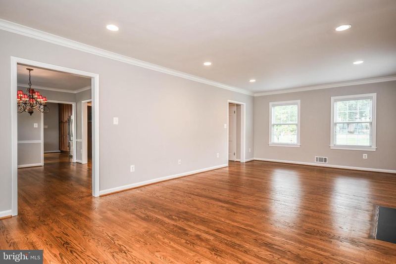 1211 Vinita Ln, Mclean, VA 22102