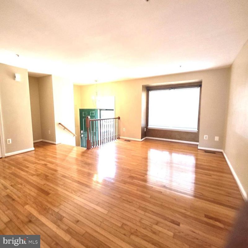 940 Newington Ct, Capitol Heights, MD 20743