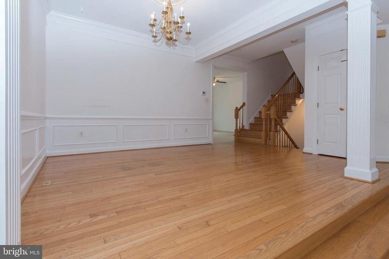 13559 Flowerfield, Potomac, MD 20854