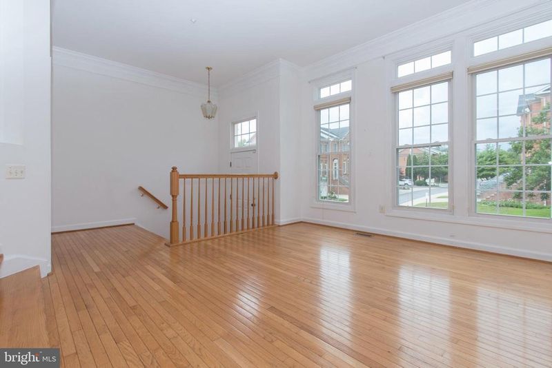 13559 Flowerfield, Potomac, MD 20854