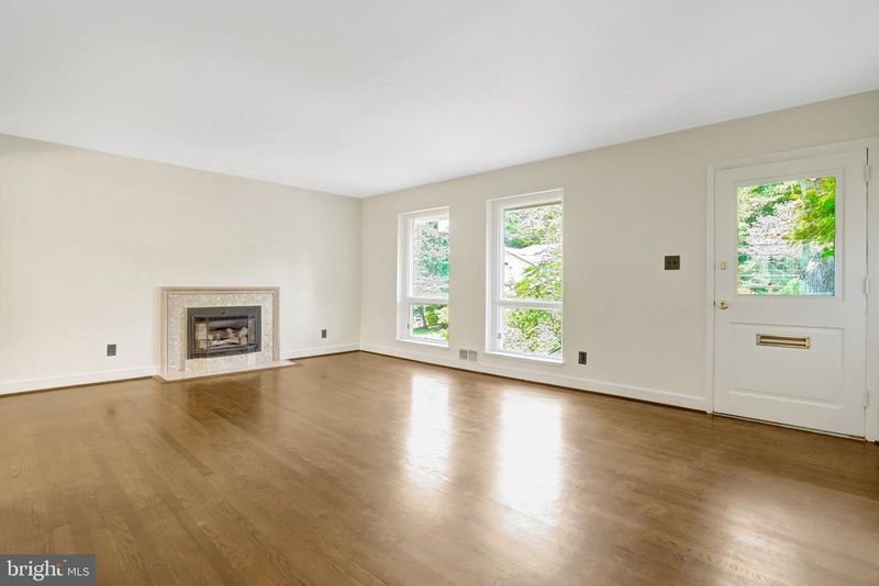 3548 Military Rd, Arlington, VA 22207