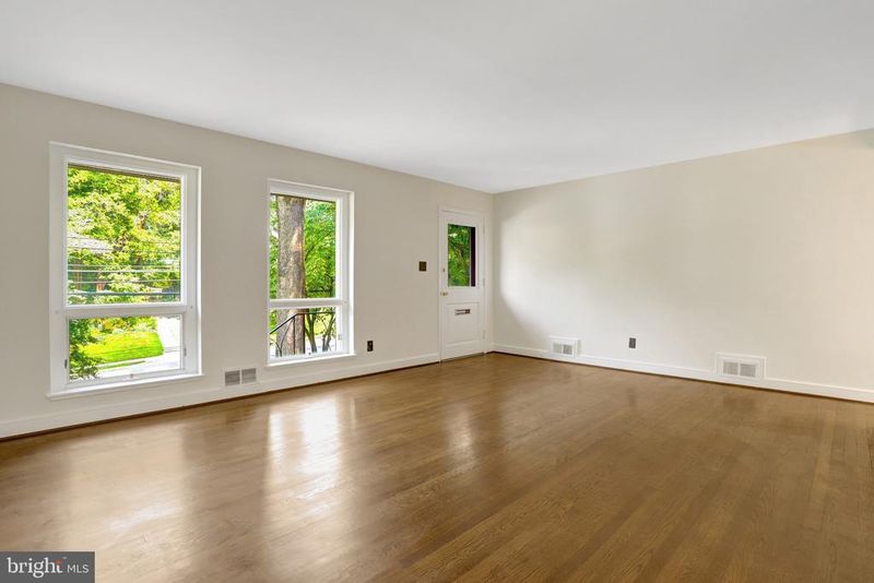 3548 Military Rd, Arlington, VA 22207