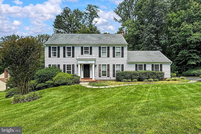 11620 Havenner Rd, Fairfax Station, VA 22039