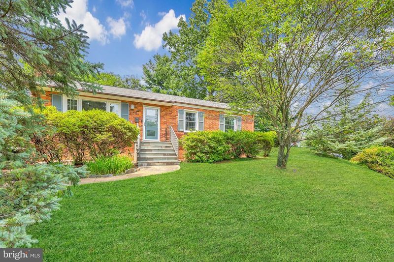 600 John Marshall Dr NW, Vienna, VA 22180