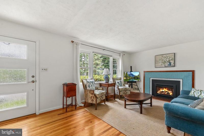 600 John Marshall Dr NW, Vienna, VA 22180