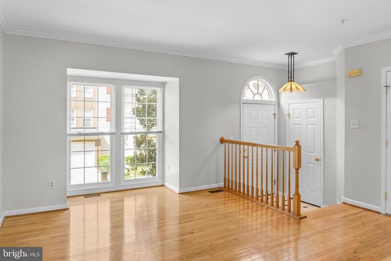 2901 Clovercrest Way, Olney, MD 20832