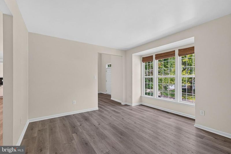 19225 Wheatfield Dr, Germantown, MD 20876