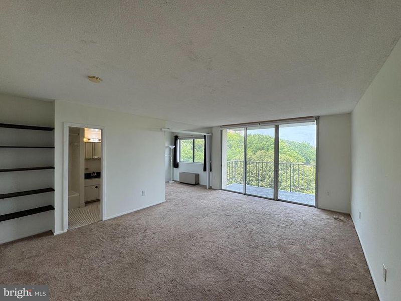 2059 Huntington Ave #1008, Alexandria, VA 22303