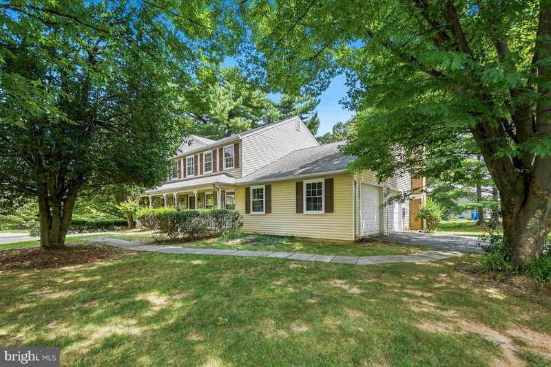 15515 Monona Dr, Rockville, MD 20855