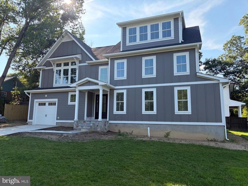 8100 Wingfield Pl, Alexandria, VA 22308