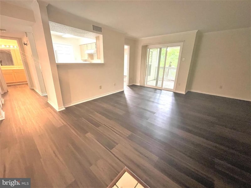 1505 Lincoln Way #101, Mclean, VA 22102