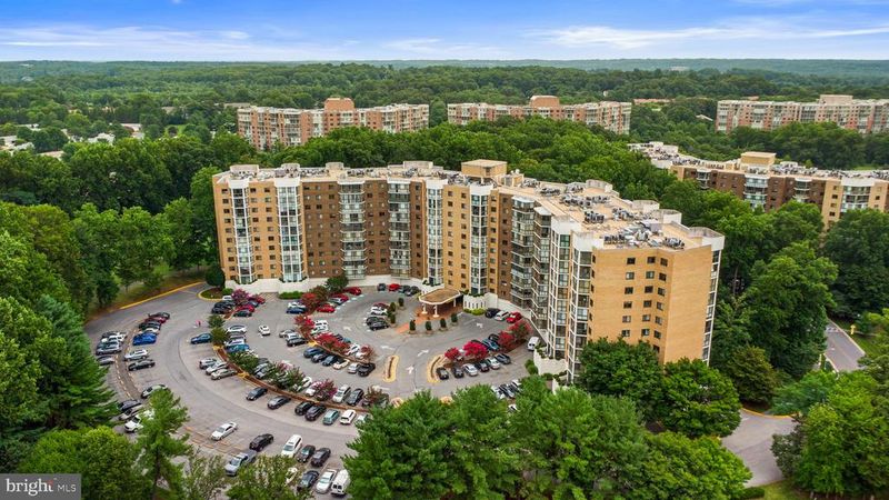 15100 Interlachen Dr #4-117, Silver Spring, MD 20906