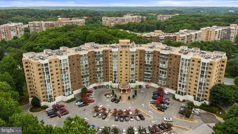 15100 Interlachen Dr #4-117, Silver Spring, MD 20906
