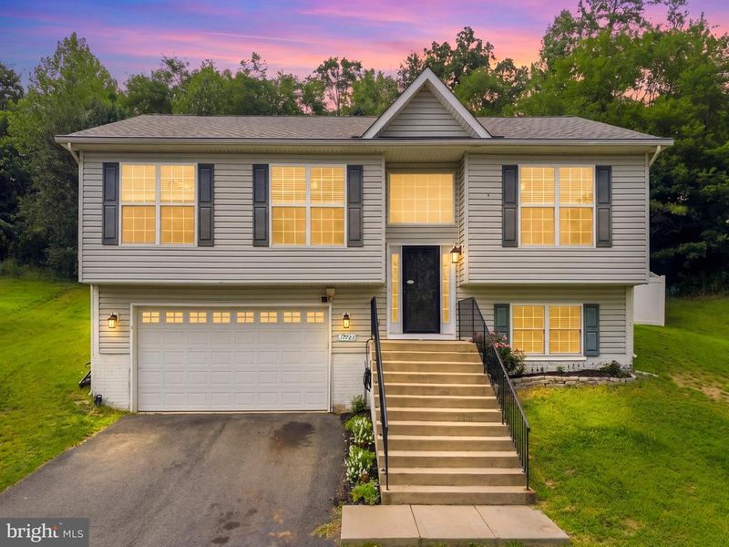 17723 Twist Ct, Dumfries, VA 22026