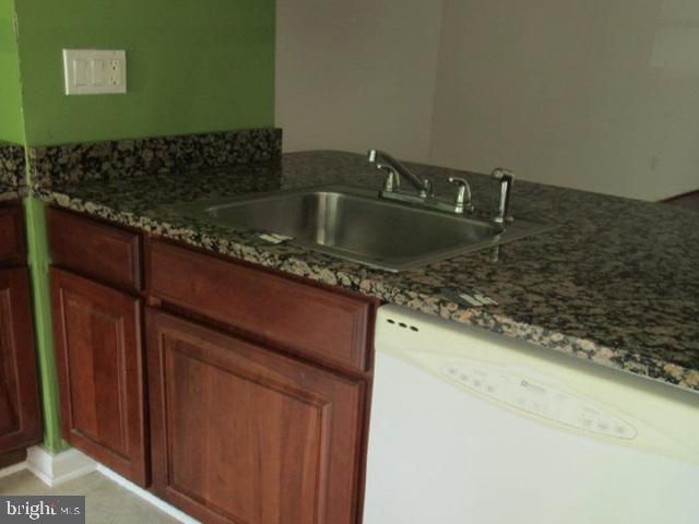 8547 Hawk Run Ter, Gaithersburg, MD 20886