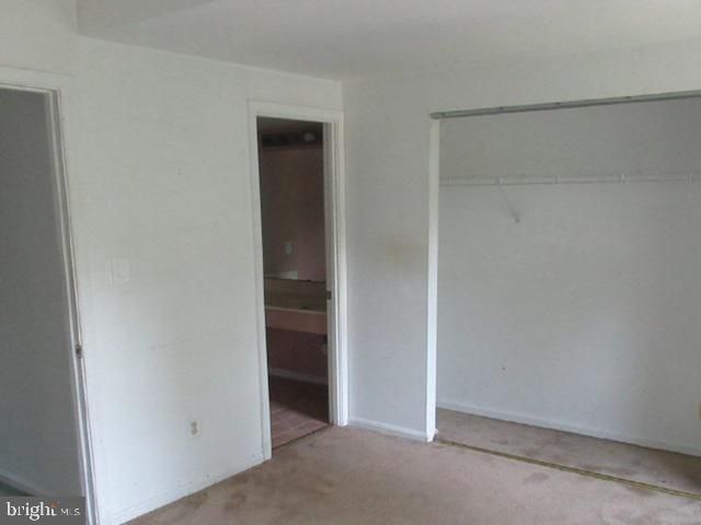 8547 Hawk Run Ter, Gaithersburg, MD 20886