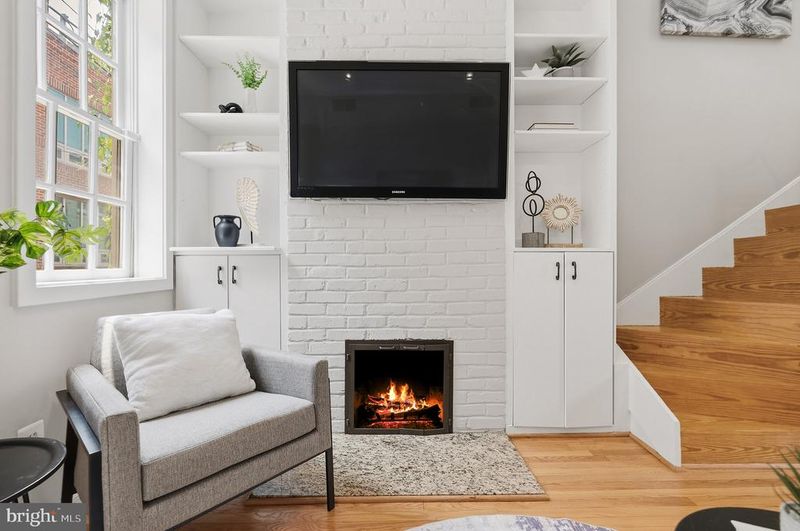 3203 Cherry Hill Ln NW, Washington, DC 20007