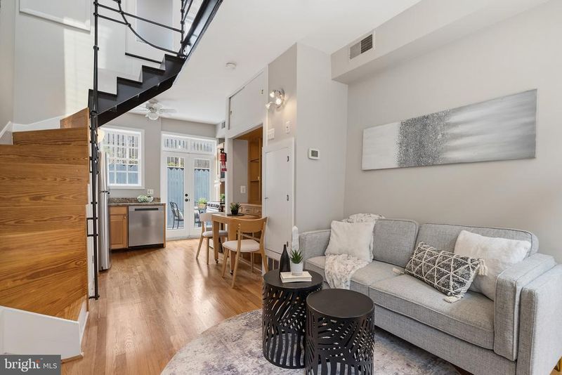 3203 Cherry Hill Ln NW, Washington, DC 20007