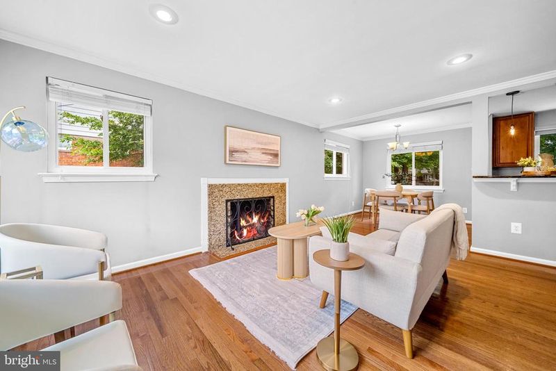 7407 Marc Dr, Falls Church, VA 22042