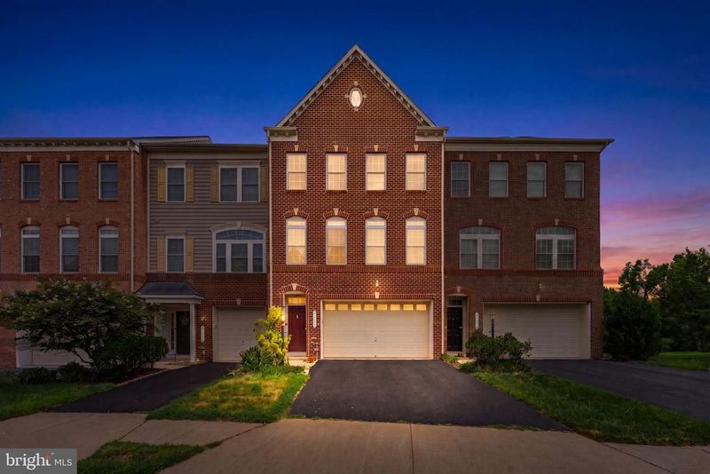21268 Park Grove Ter, Ashburn, VA 20147