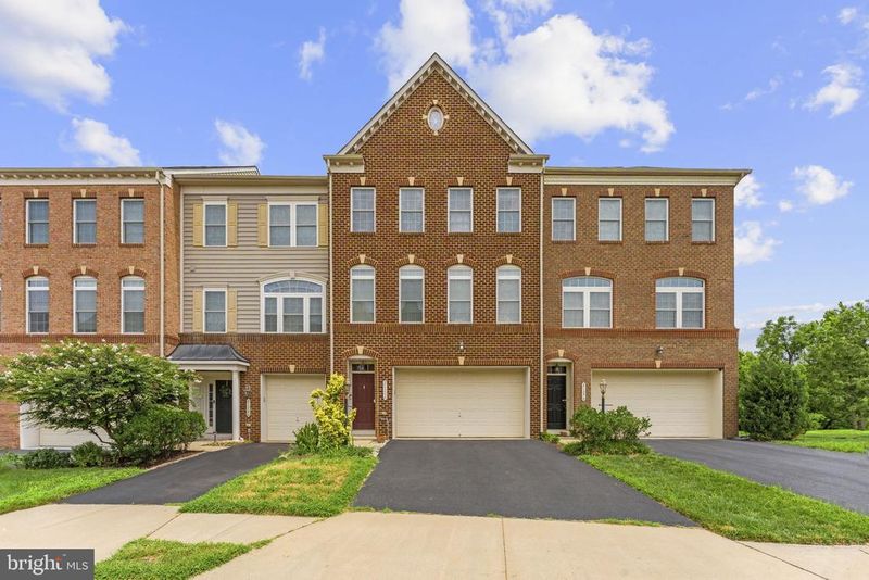 21268 Park Grove Ter, Ashburn, VA 20147