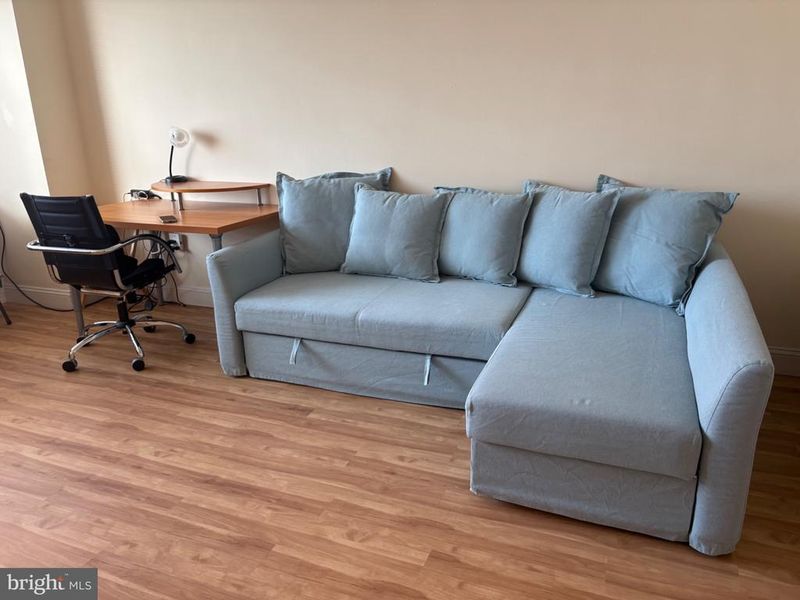 1121 Arlington Blvd #526, Arlington, VA 22209