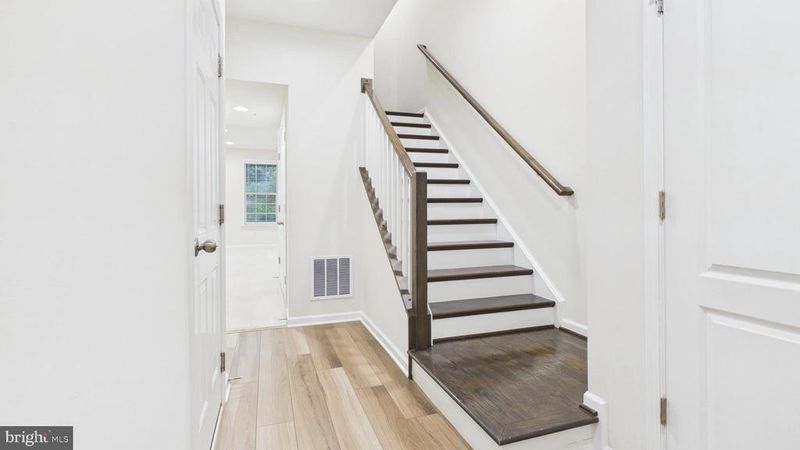 12 Chester Ct, Middletown, MD 21769