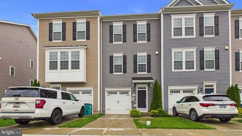12 Chester Ct, Middletown, MD 21769