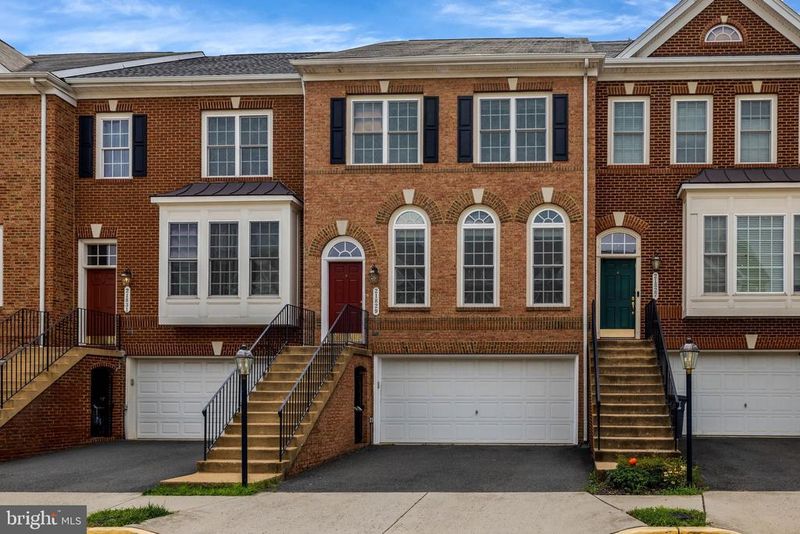 21829 Ladyslipper Sq, Ashburn, VA 20147