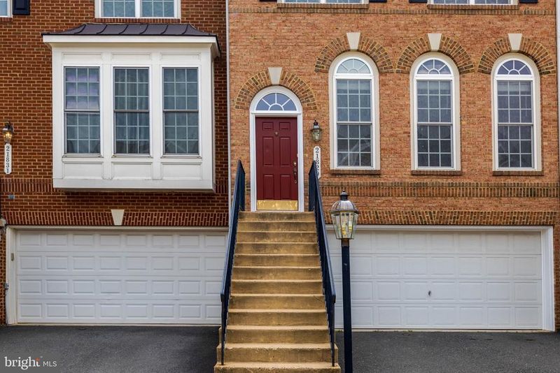 21829 Ladyslipper Sq, Ashburn, VA 20147