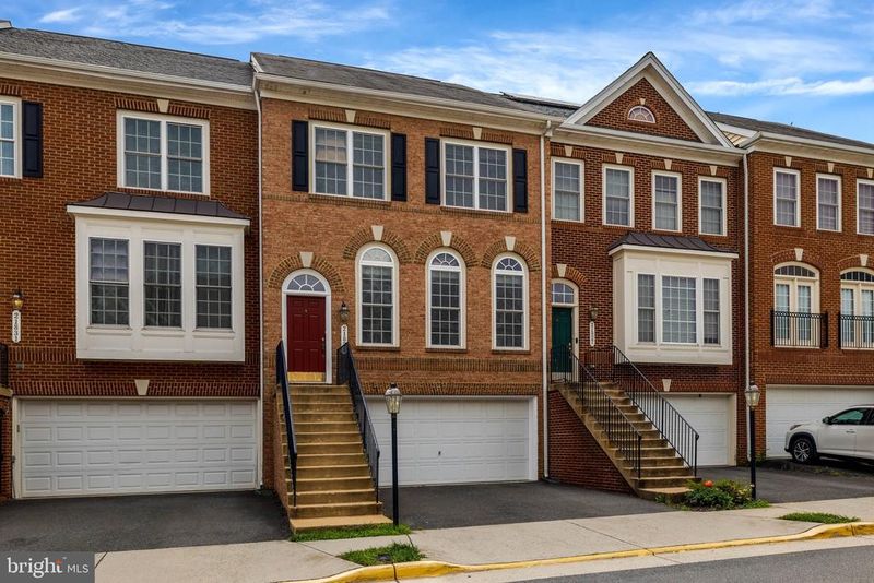 21829 Ladyslipper Sq, Ashburn, VA 20147
