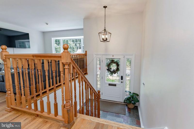 8606 Bound Brook Ln, Alexandria, VA 22309