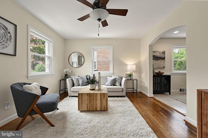 3707 1st Rd S, Arlington, VA 22204