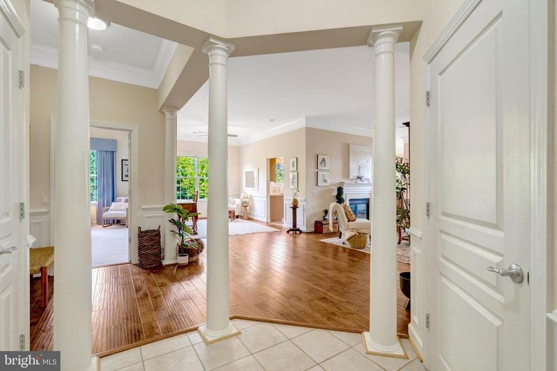 7871 Rolling Woods Ct #401, Springfield, VA 22152