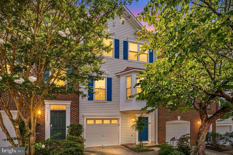 13967 Gill Brook Ln, Centreville, VA 20121